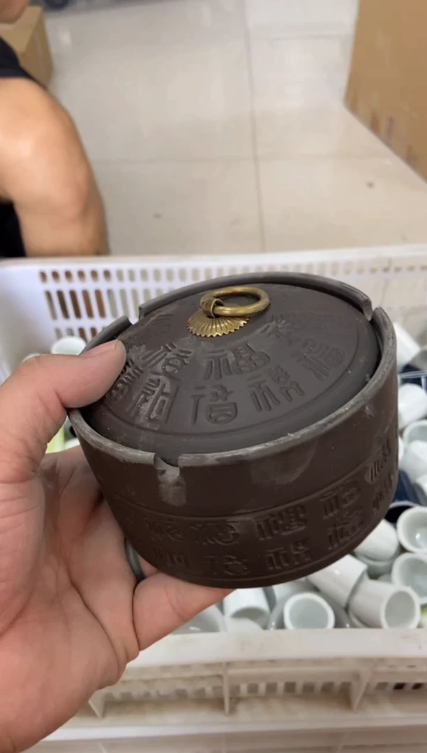 摆件摄影的产品有使用过的痕迹有点脏介意勿拍