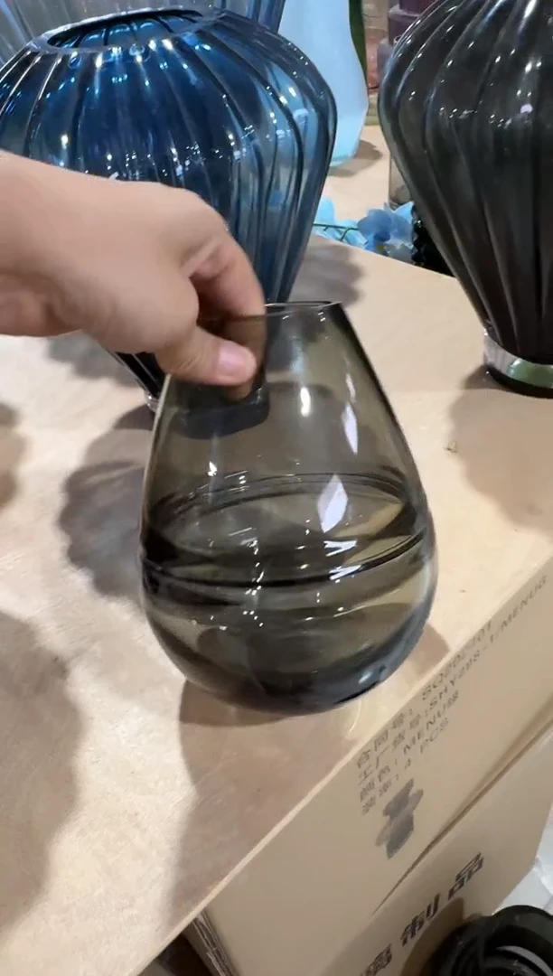 万间家居美物花瓶013有瑕