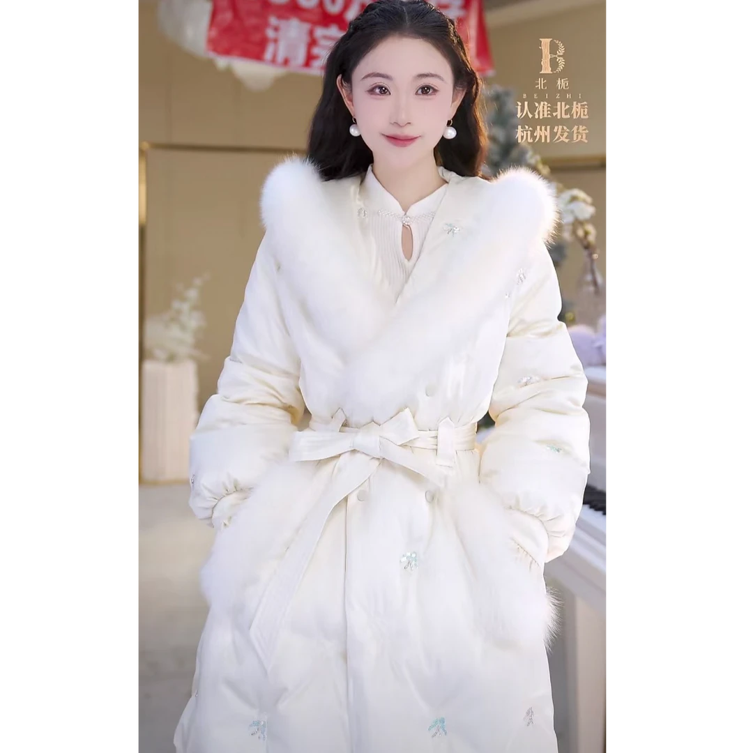 【蝴蝶飞】重工蝴蝶亮砖绑带羽绒服套装813658