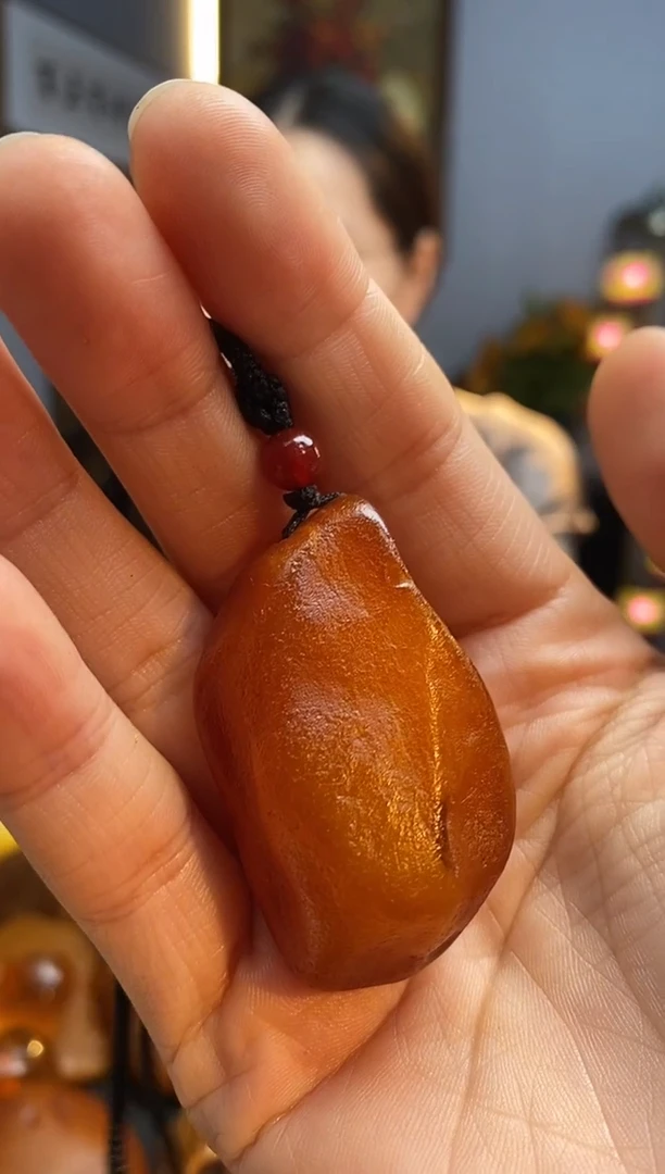 琥珀颈饰未镶嵌吊坠