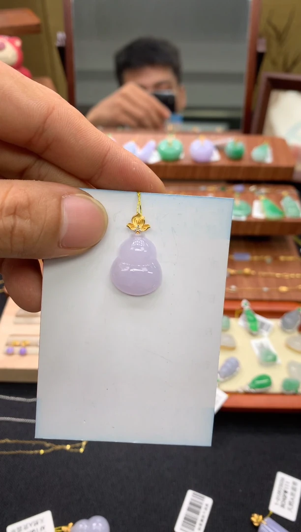 吊坠(不含链)18K金镶嵌翡翠葫芦