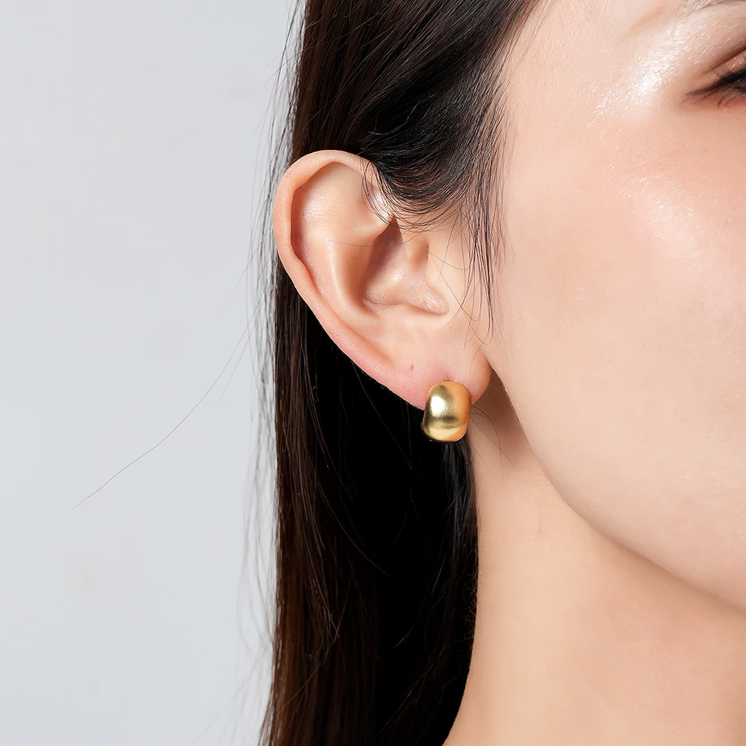 go 黄铜耳饰 法式复古拉丝哑光银豆豆耳钉个性经典小众简约时尚
