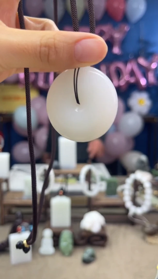 【闪购商品】和田玉颈饰未镶嵌1