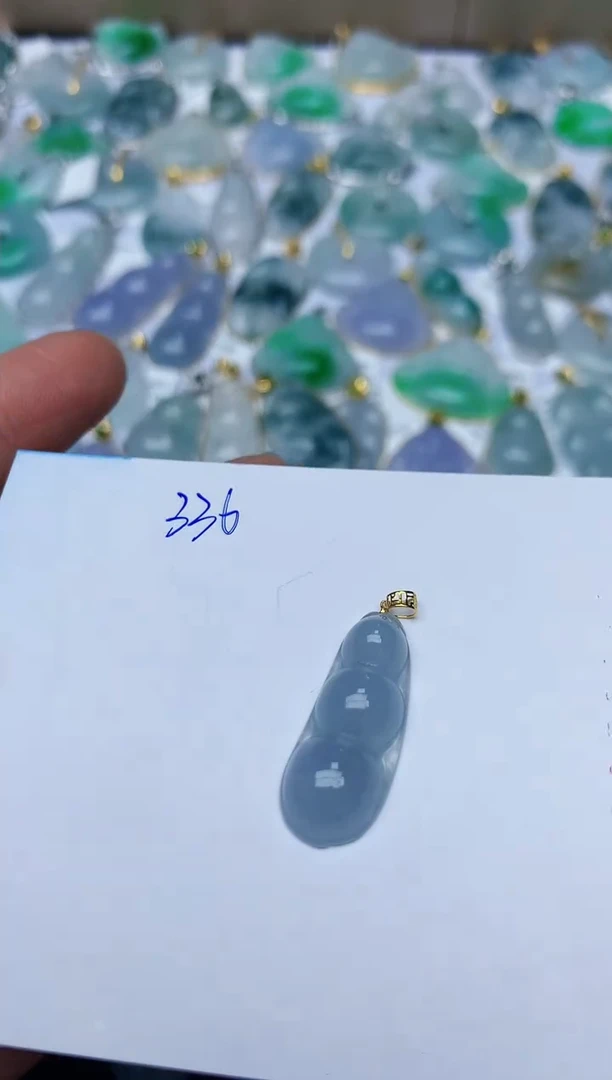 【闪购商品】翡翠颈饰18K金镶嵌天然翡翠A货