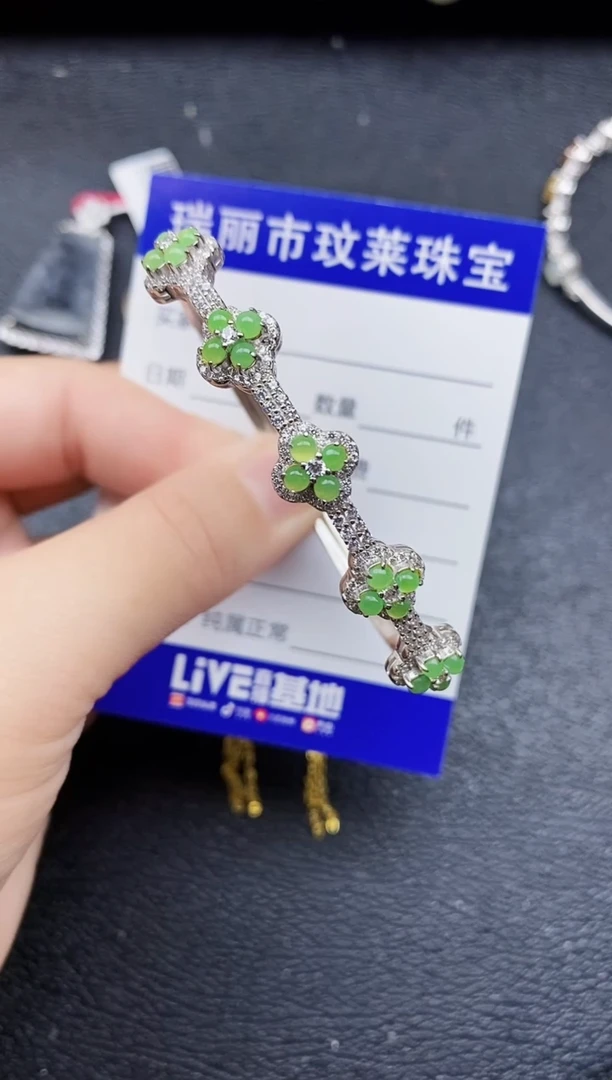 【闪购商品】翡翠戒指银S925镶嵌11111