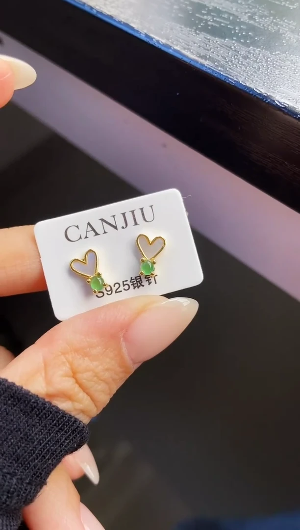 银S925镶嵌翡翠耳饰12