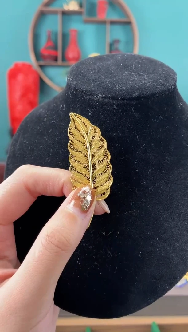 非遗手工花丝镶嵌胸针