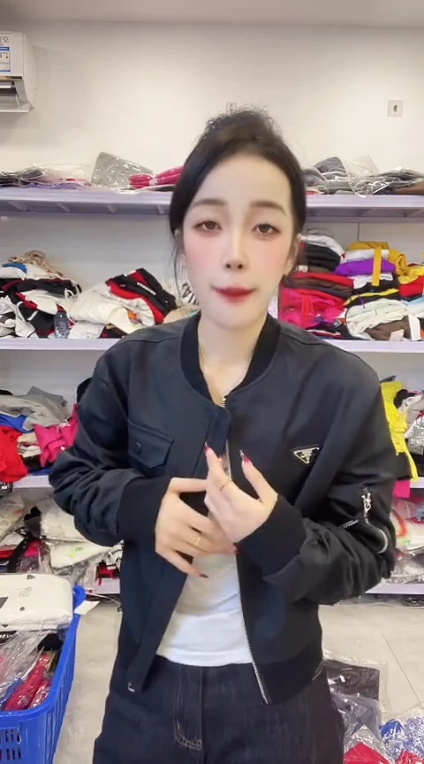 闪电购精品女装福利372 M
