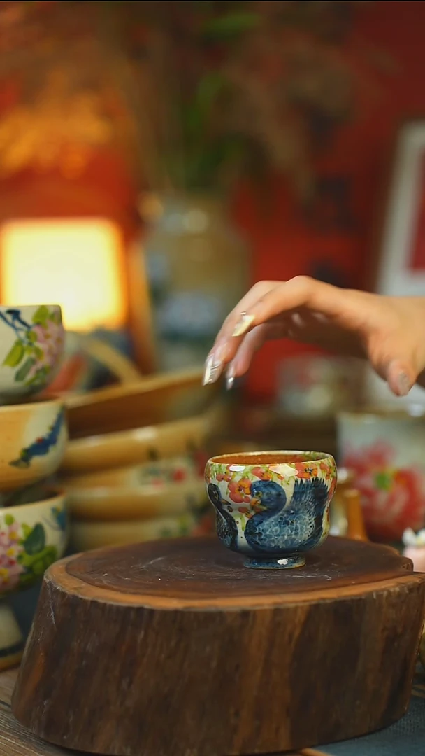 瓷片手工手绘细微不一样