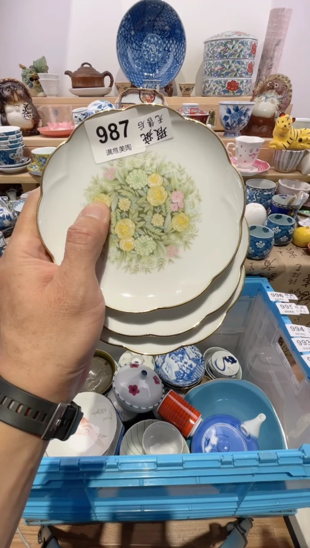 瓷片j****.划痕不退不换X987