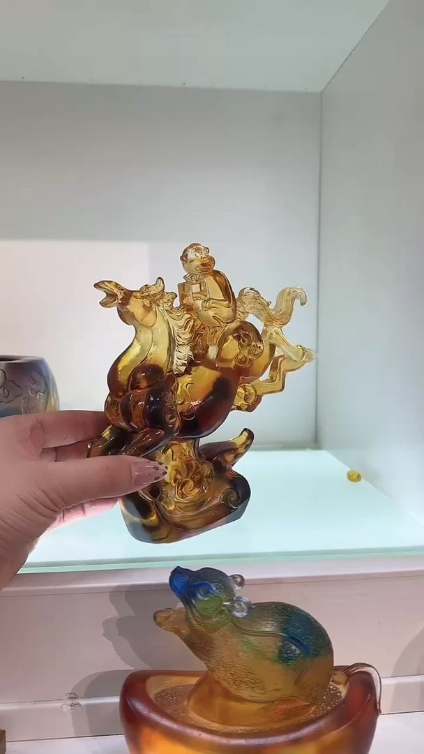 手工艺品琉璃马上封猴