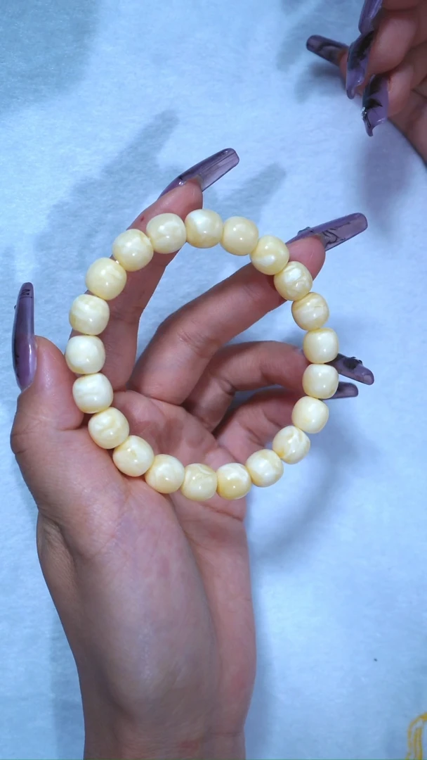 【闪购商品】蜜蜡手链未镶嵌典藏级10mm瓷白浓蜡溶洞