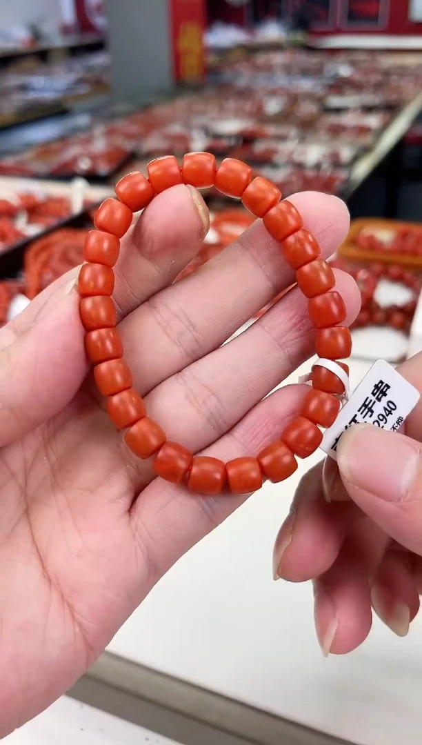 南红玛瑙阿东寨直切手串8+未镶嵌一个/条