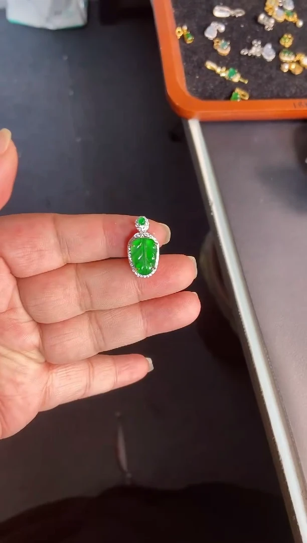 吊坠(不含链)银S925镶嵌翡翠1