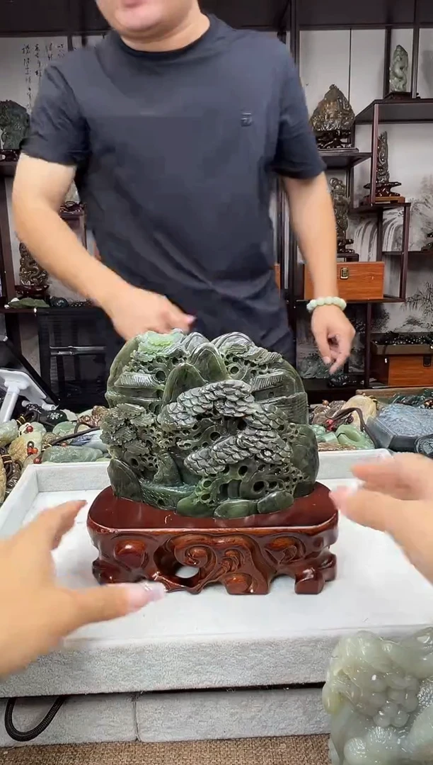 未镶嵌和田玉把件1