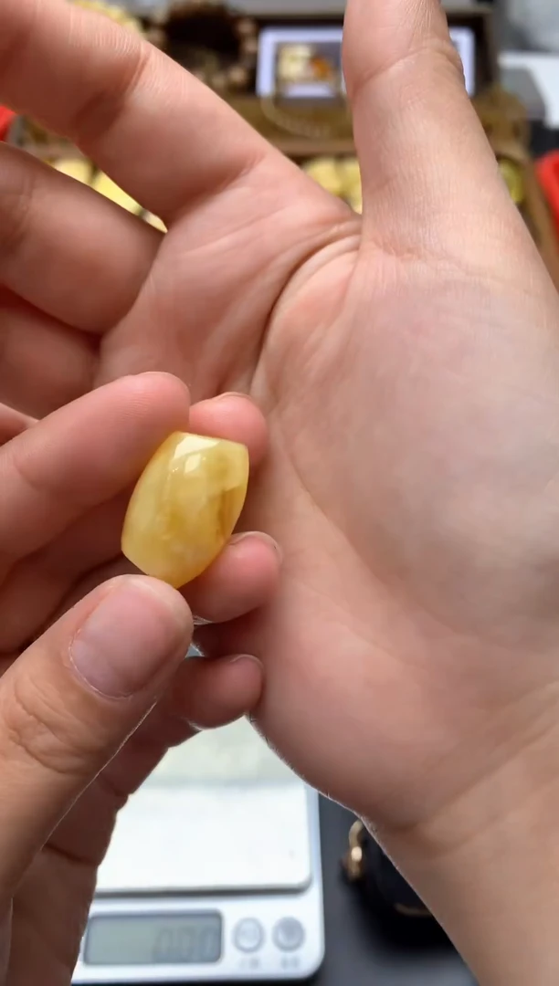 【闪购商品】琥珀珠宝奇石未镶嵌046琥珀蜜蜡微瑕花粉小坑气泡