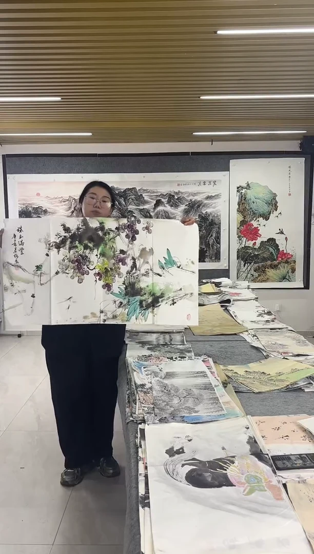 国画志川专属福利-君梅葡萄横版