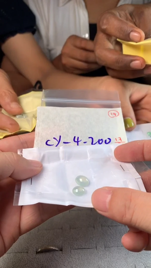定制翡翠未镶嵌翡翠