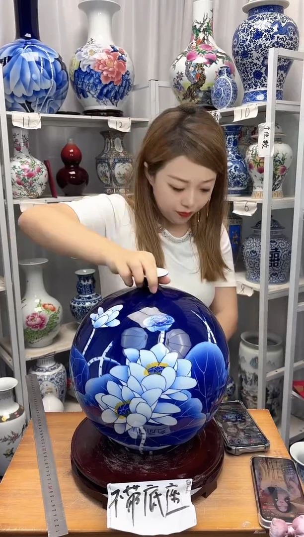 摆件景德镇青花荷花石榴瓶带证书高30