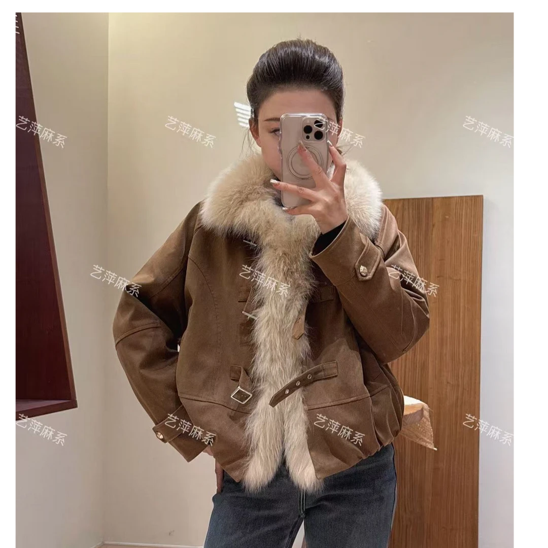 2025冬季派克机车式狐狸毛千金风大翻领鹅绒羽绒服01