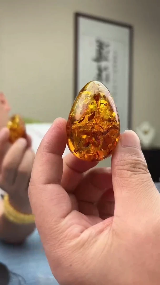 蜜蜡未镶嵌珠宝奇石H22，假一罚十多样性发其一H 赠绳