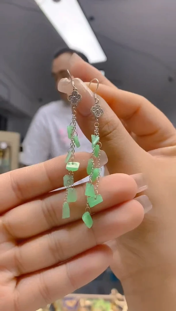 【闪购商品】翡翠耳饰银S925镶嵌99翡翠耳钩