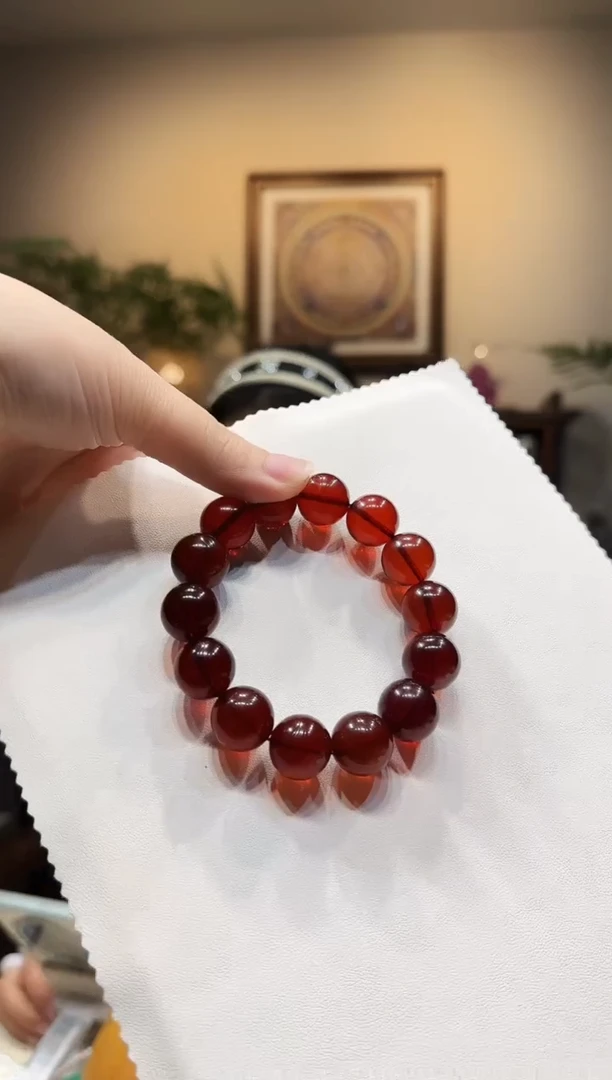手链血珀未镶嵌手链