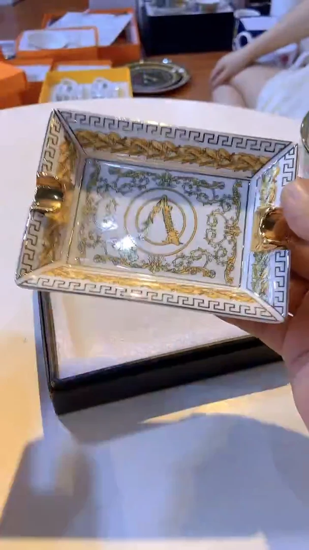 杯鸿辉家品牌瓷器，京东包邮！