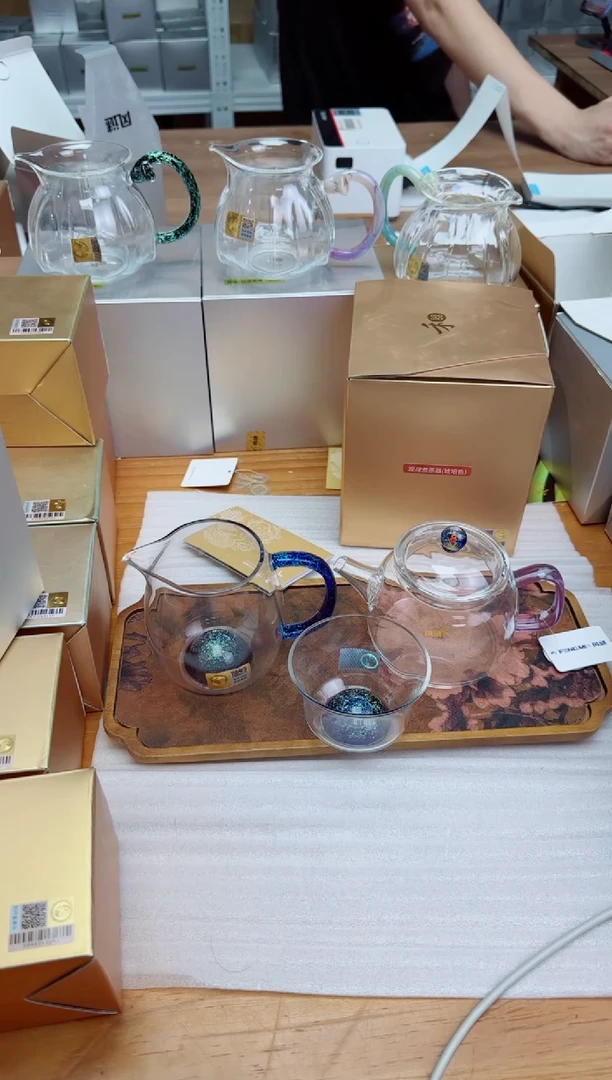 请**涛禾器斑斓澄然宝蓝金+禾器斑斓菡韵青杯+风谜花语德悦壶紫