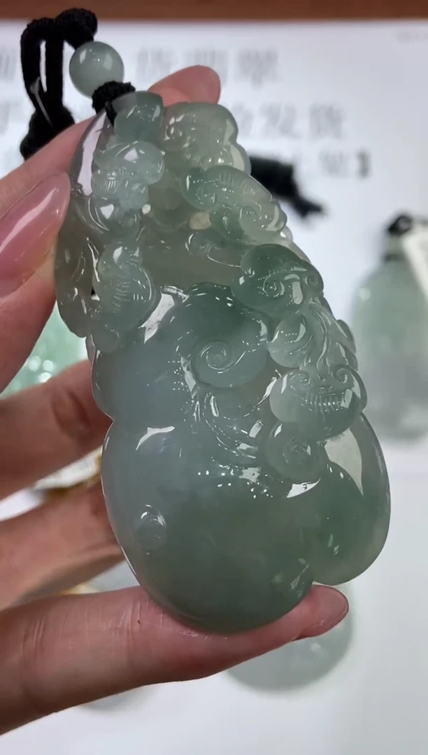 翡翠挂件未镶嵌  297292