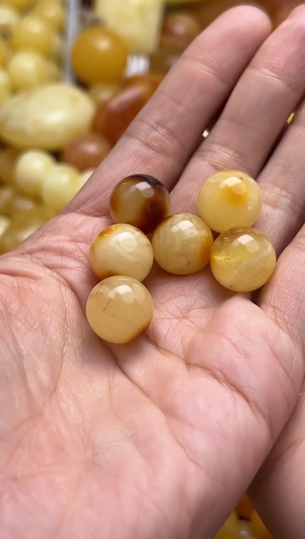 裸石蜜蜡未镶嵌天然蜜蜡微瑕珠子 假一赔万随机发14