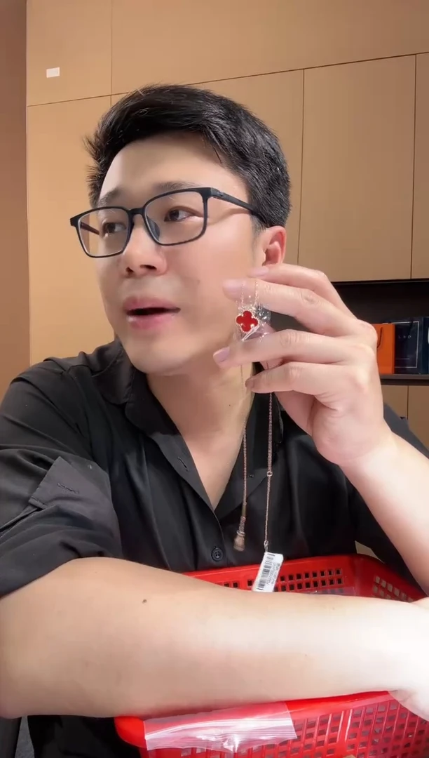 【闪购商品】玛瑙/玉髓套链18K金镶嵌红色k黄，四叶草套链GHJ25版