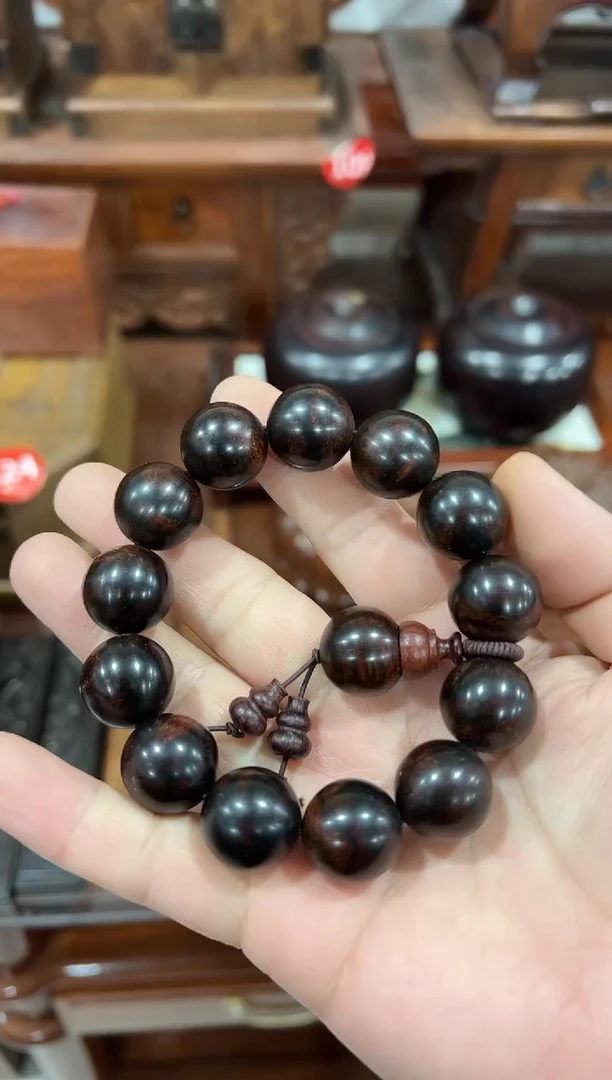 1.8紫檀木手串带扣