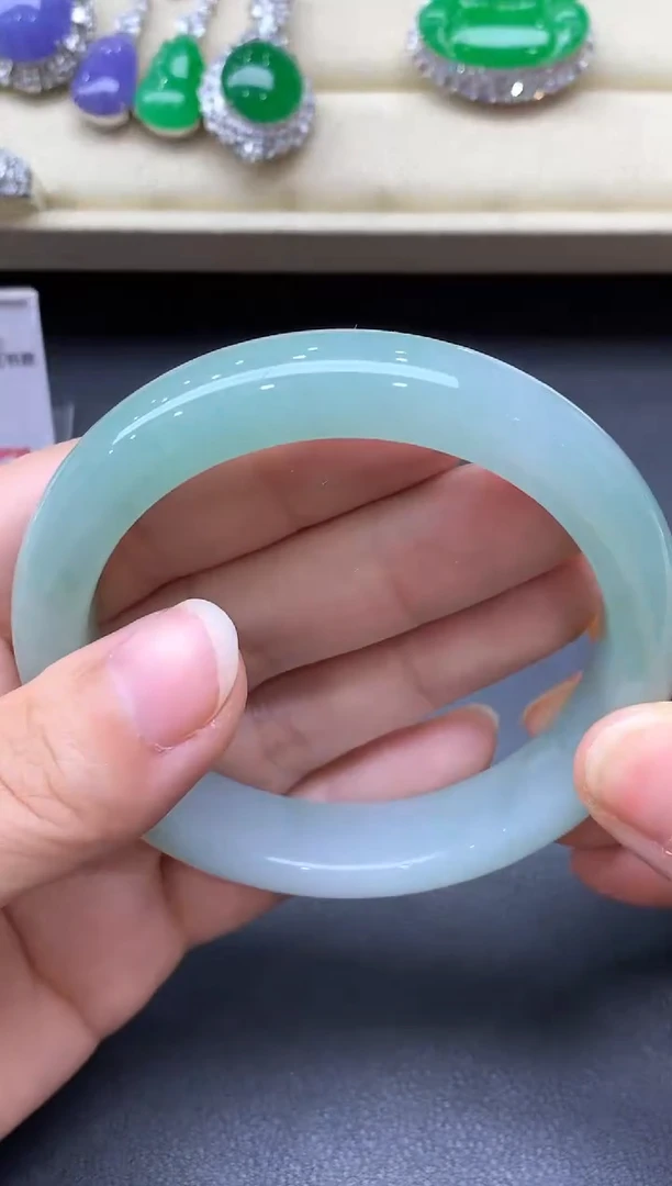 翡翠手镯未镶嵌370-中国好珍宝