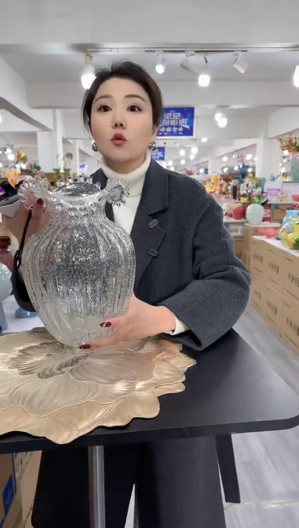 【闪购商品】无铅玻璃泰宁花器Z-品63