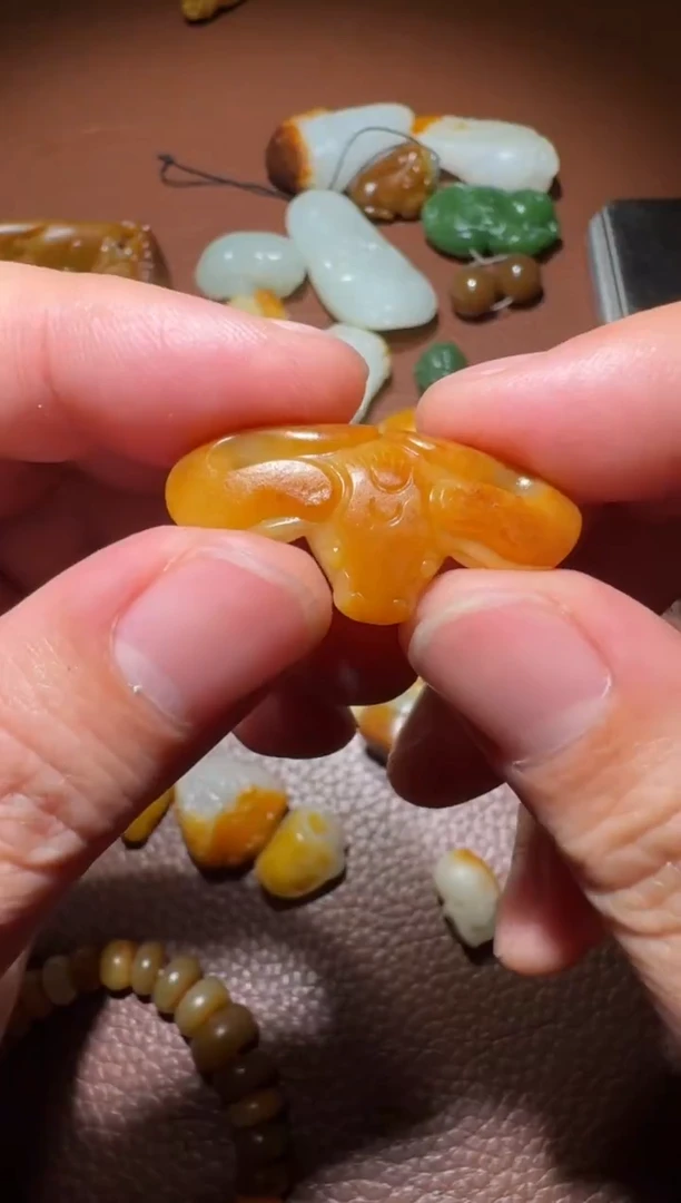 未镶嵌和田玉挂件和田玉