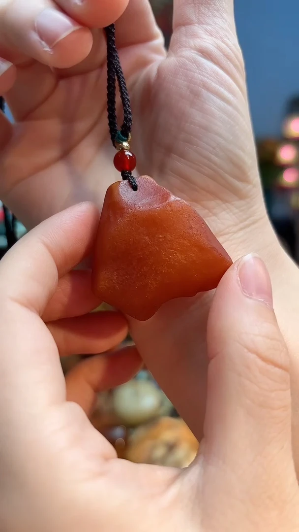 琥珀颈饰未镶嵌吊坠