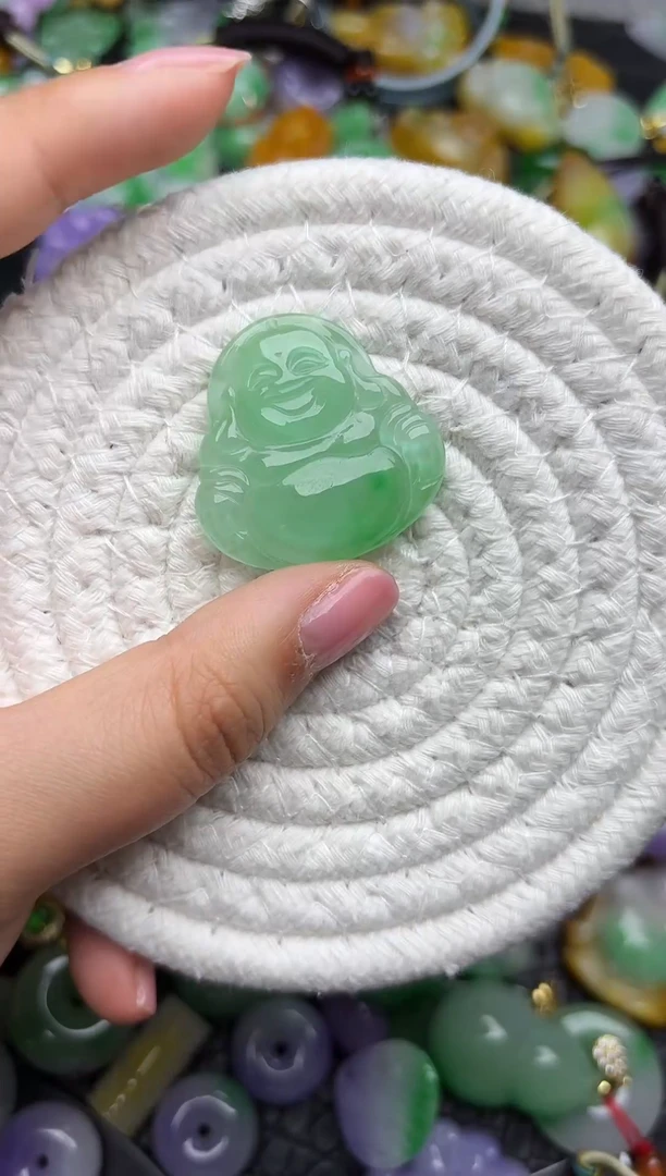 颈饰未镶嵌翡翠缅甸翡翠吊坠