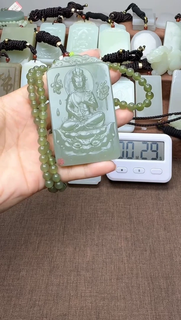 颈饰未镶嵌和田玉1