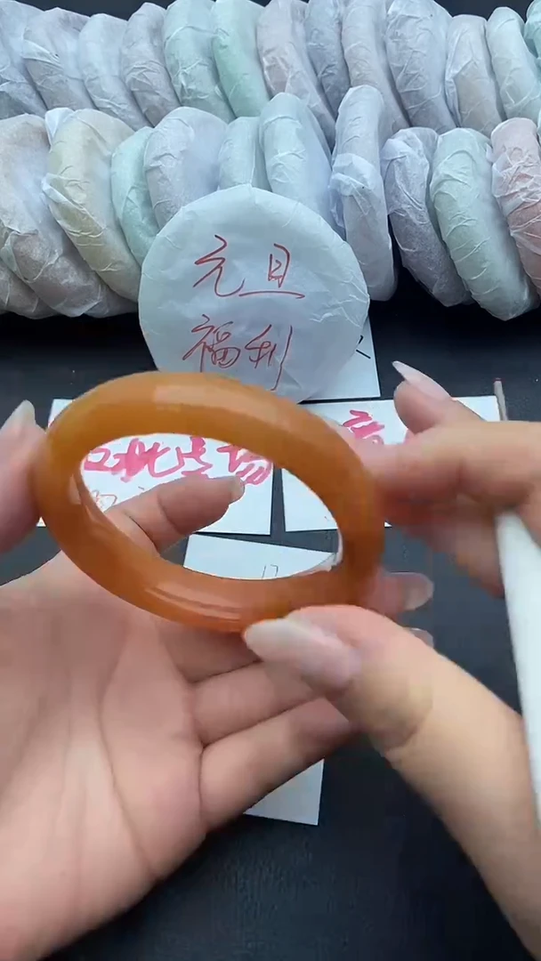 未镶嵌手镯石英质玉瑕疵17+57/58