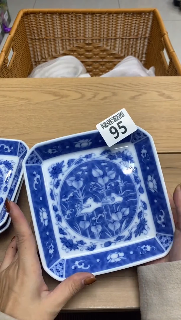 瓷片隆莲瓷器欢迎大家