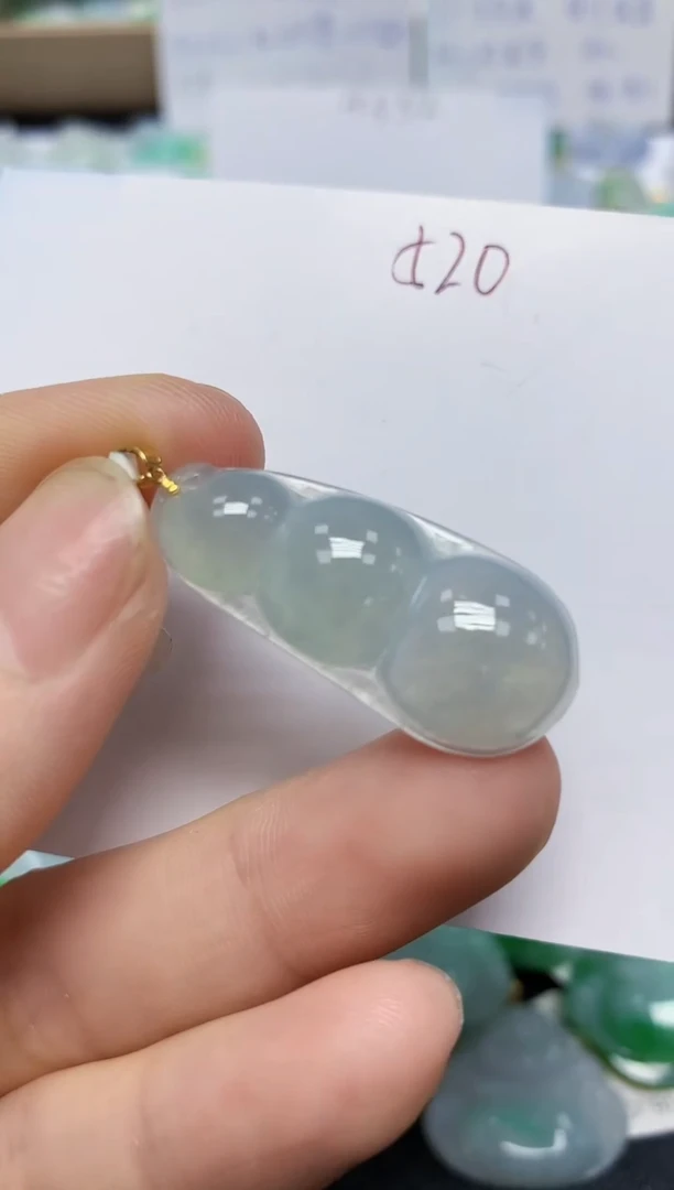 翡翠18K金镶嵌颈饰天然缅甸翡翠A货