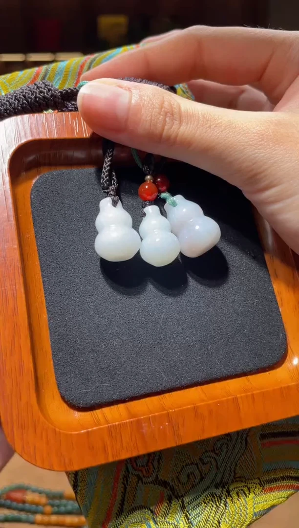翡翠未镶嵌吊坠(不含链)GS0630031（多样性发其一）