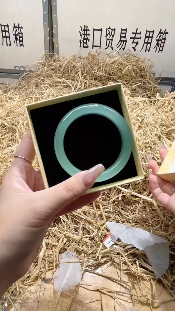 未镶嵌手镯石英质玉Q6019HU