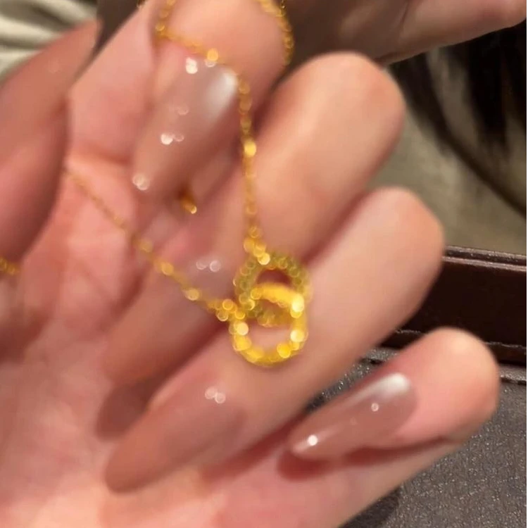 铜合金项链 金色碎冰冰环环相扣项链女轻奢小众高级感精致锁骨链