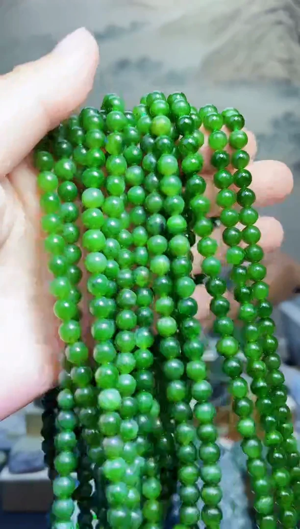 和田玉未镶嵌颈饰1