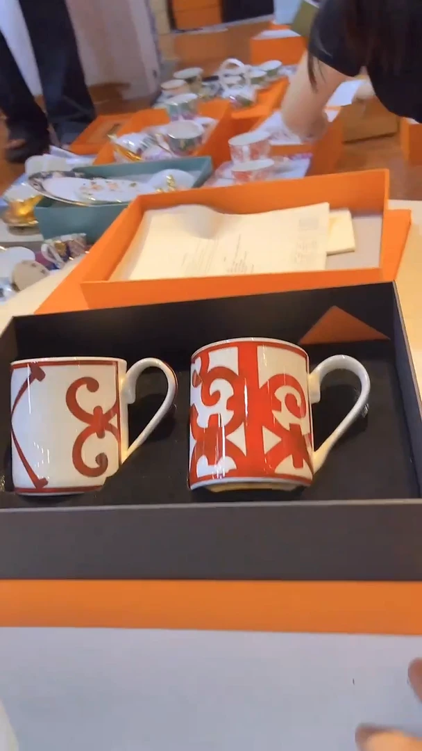 鸿辉家品牌瓷器，京东包邮！
