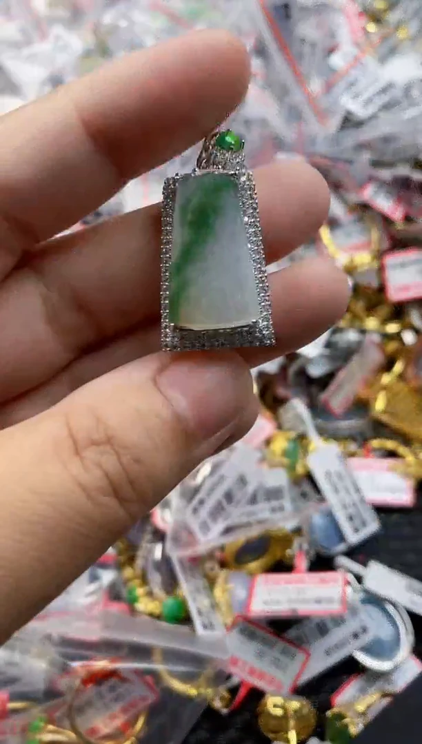 翡翠戒指银S925镶嵌66666    4