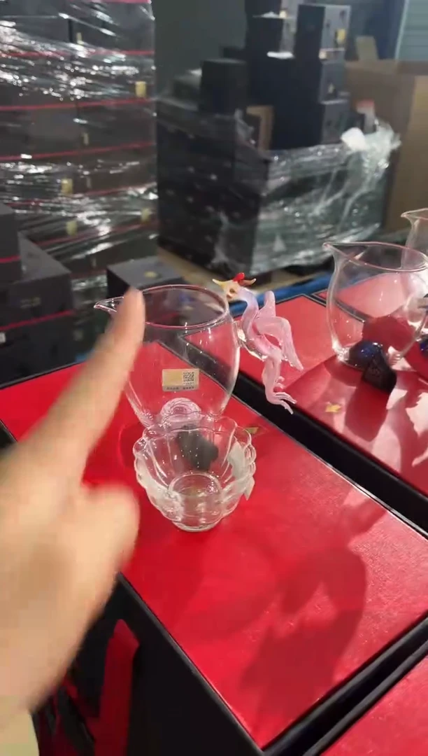 【闪购商品】晶焱三代粉凤公道杯+花瓣品杯