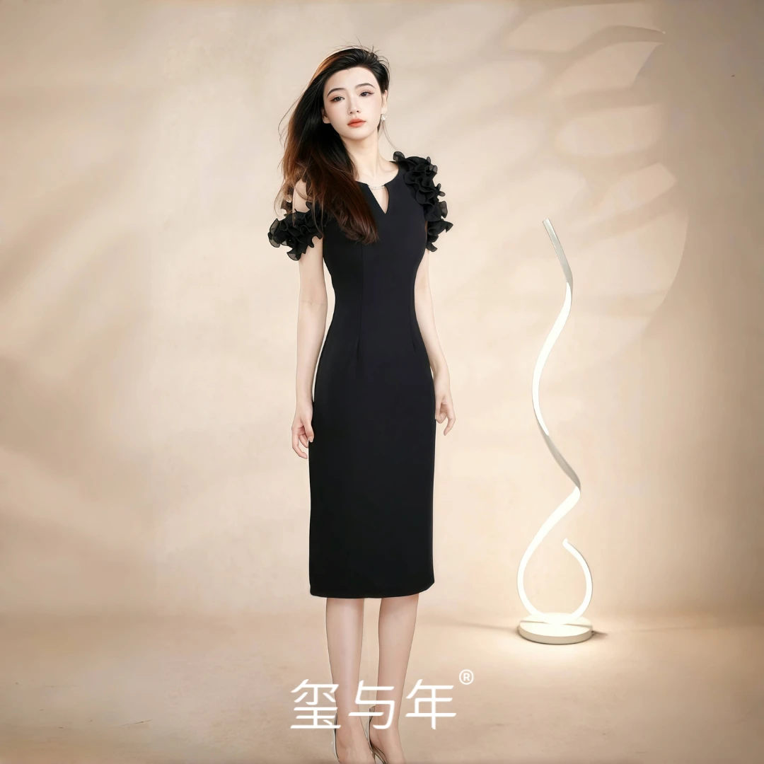 夏季新款法式后妈裙洋气财阀千金百搭老钱风松弛感小众女轻奢黑色